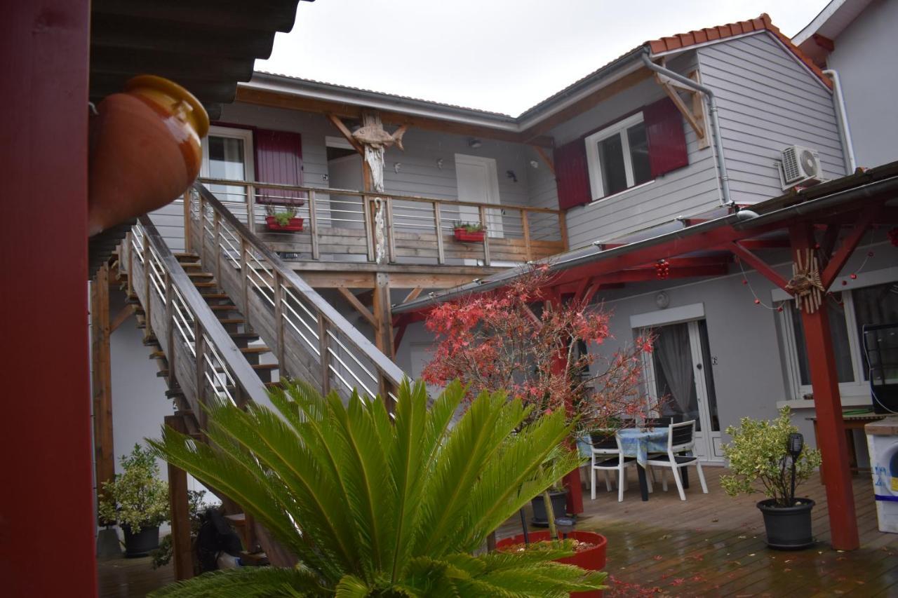 Chez Augustin Acomodação com café da manhã Lacanau Exterior foto